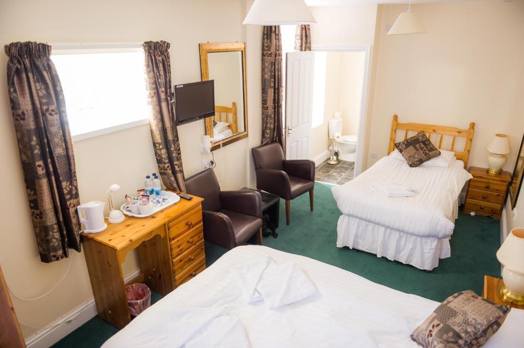 Queensbridge Hotel Aberystwyth Exterior photo