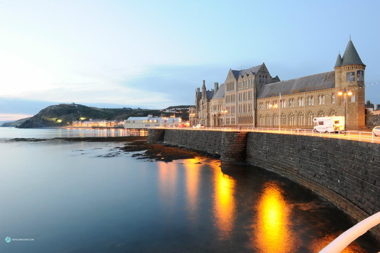 Queensbridge Hotel Aberystwyth Exterior photo